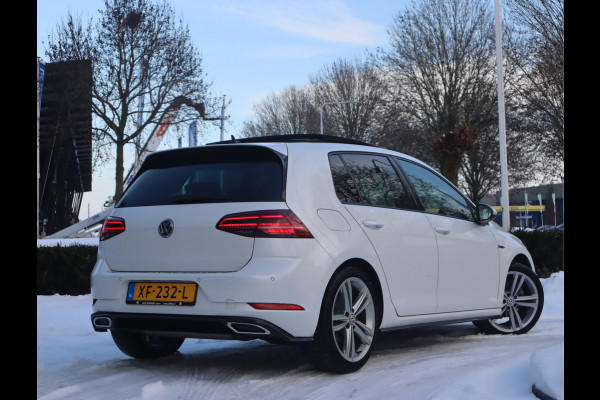 Volkswagen Golf 1.5 TSI Highline R-Line // Dealeronderhouden