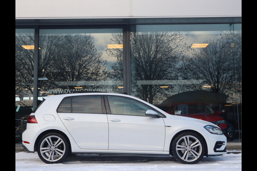 Volkswagen Golf 1.5 TSI Highline R-Line // Dealeronderhouden