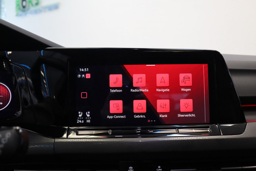 Volkswagen Golf 2.0 TSI GTI ACC Panoramadak Leder Memory seat Harman&kardon