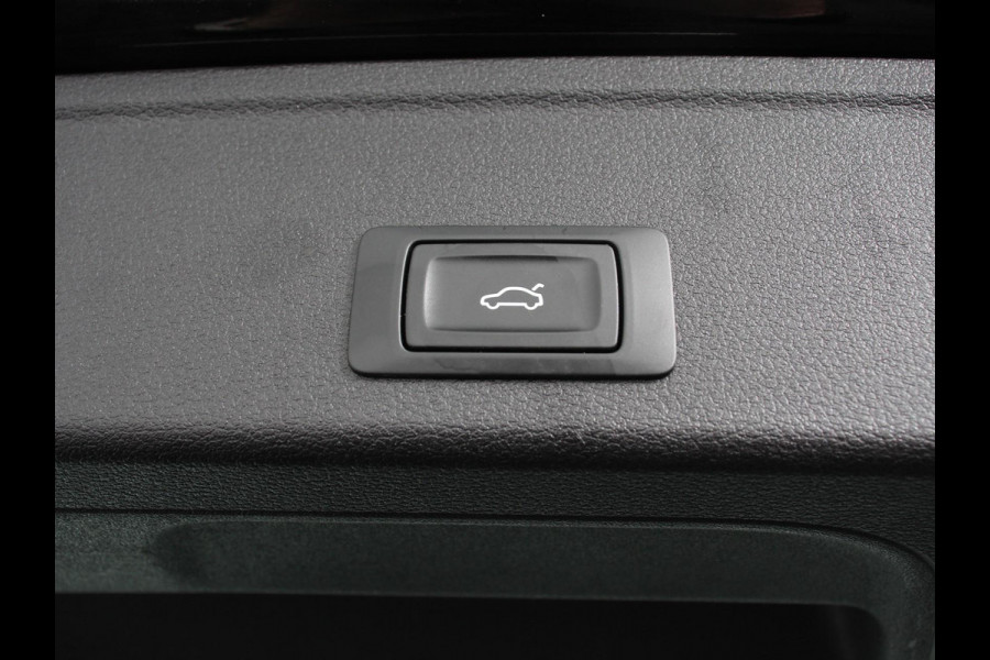 Audi A4 Avant 40 TFSI 205pk Automaat S Line Plus | Adaptive Cruise Control | Climate Control | LED | Navigatie | Parkeersensoren | Vitrual cockpit | Lichtmetalen velgen | Elektrische kofferbak | Line assist