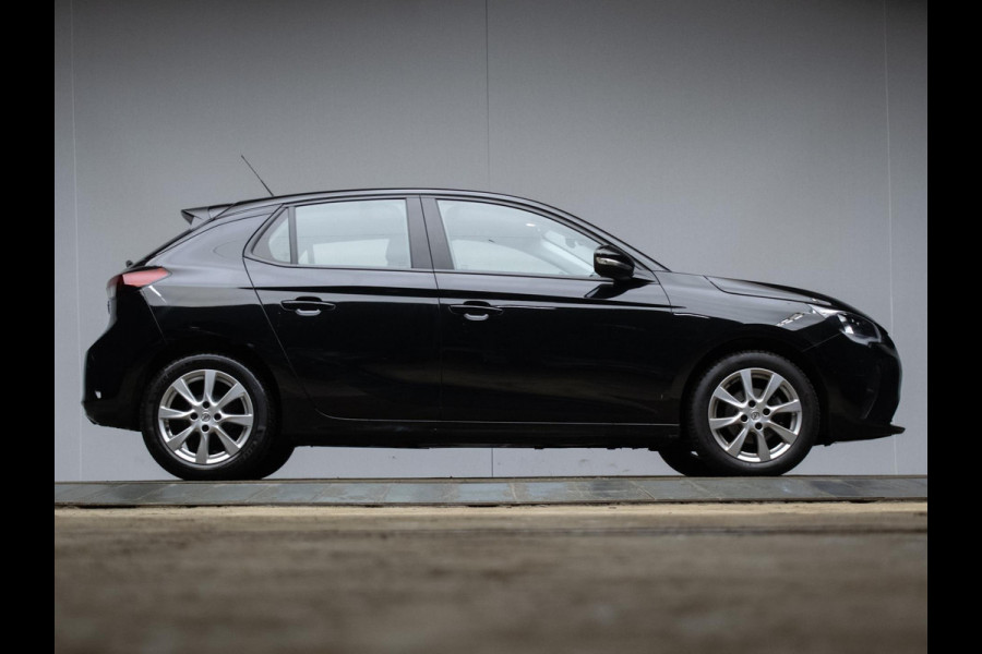 Opel Corsa 1.2 Edition Sport (APPLE CARPLAY,NAVI,STUURVERWARMING,CRUISE,PDC,BLACK EDITION,SPORTSTOELEN,LM VELGEN,NETTE STAAT)