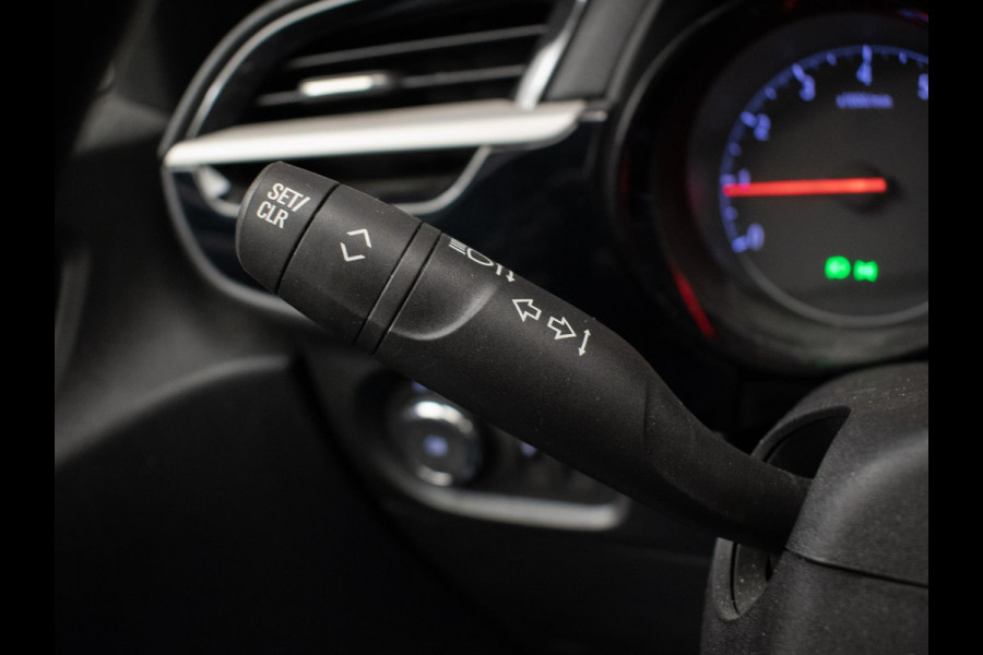 Opel Corsa 1.2 Edition Sport (APPLE CARPLAY,NAVI,STUURVERWARMING,CRUISE,PDC,BLACK EDITION,SPORTSTOELEN,LM VELGEN,NETTE STAAT)