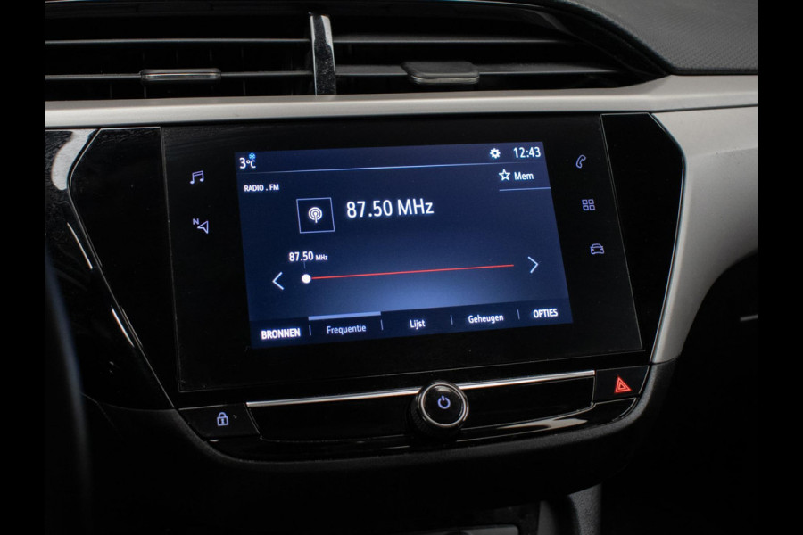 Opel Corsa 1.2 Edition Sport (APPLE CARPLAY,NAVI,STUURVERWARMING,CRUISE,PDC,BLACK EDITION,SPORTSTOELEN,LM VELGEN,NETTE STAAT)