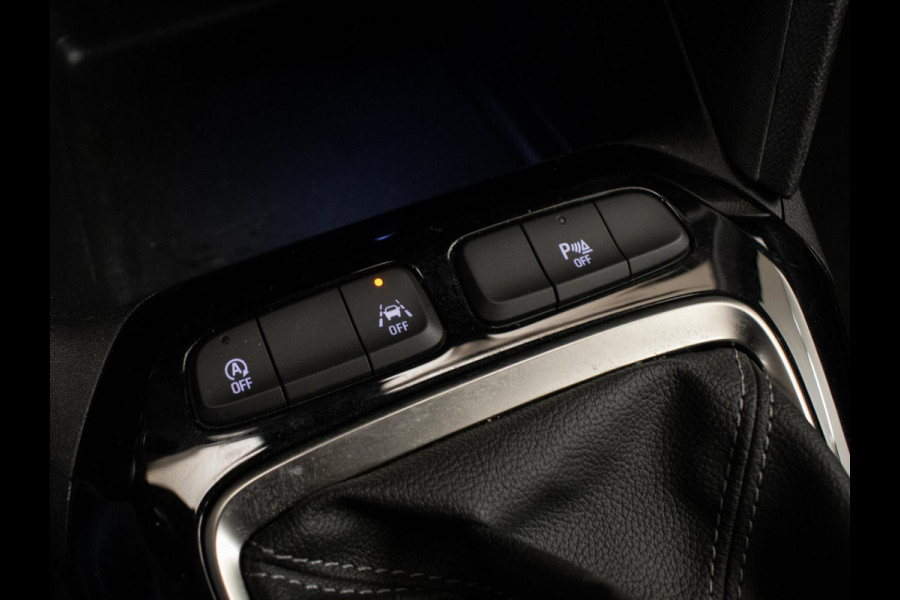 Opel Corsa 1.2 Edition Sport (APPLE CARPLAY,NAVI,STUURVERWARMING,CRUISE,PDC,BLACK EDITION,SPORTSTOELEN,LM VELGEN,NETTE STAAT)