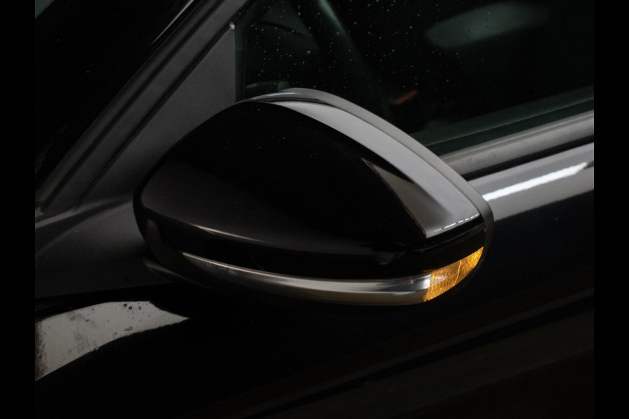 Opel Corsa 1.2 Edition Sport (APPLE CARPLAY,NAVI,STUURVERWARMING,CRUISE,PDC,BLACK EDITION,SPORTSTOELEN,LM VELGEN,NETTE STAAT)