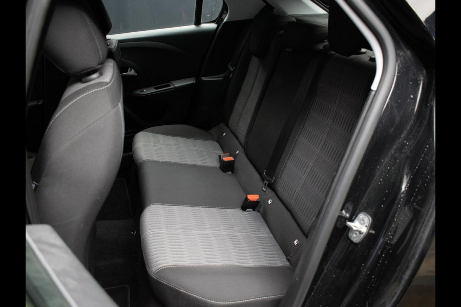 Opel Corsa 1.2 Edition Sport (APPLE CARPLAY,NAVI,STUURVERWARMING,CRUISE,PDC,BLACK EDITION,SPORTSTOELEN,LM VELGEN,NETTE STAAT)