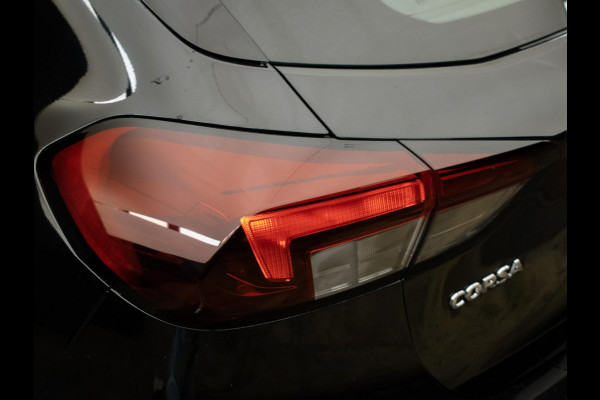 Opel Corsa 1.2 Edition Sport (APPLE CARPLAY,NAVI,STUURVERWARMING,CRUISE,PDC,BLACK EDITION,SPORTSTOELEN,LM VELGEN,NETTE STAAT)