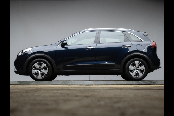 Kia Niro 1.6 GDi Hybrid DynamicLine Sport (NAVI,CAMERA,CRUISE,LANE ASSIST,LEDER,LED,SPORTSTOELEN,LM VELGEN,NETTE STAAT)