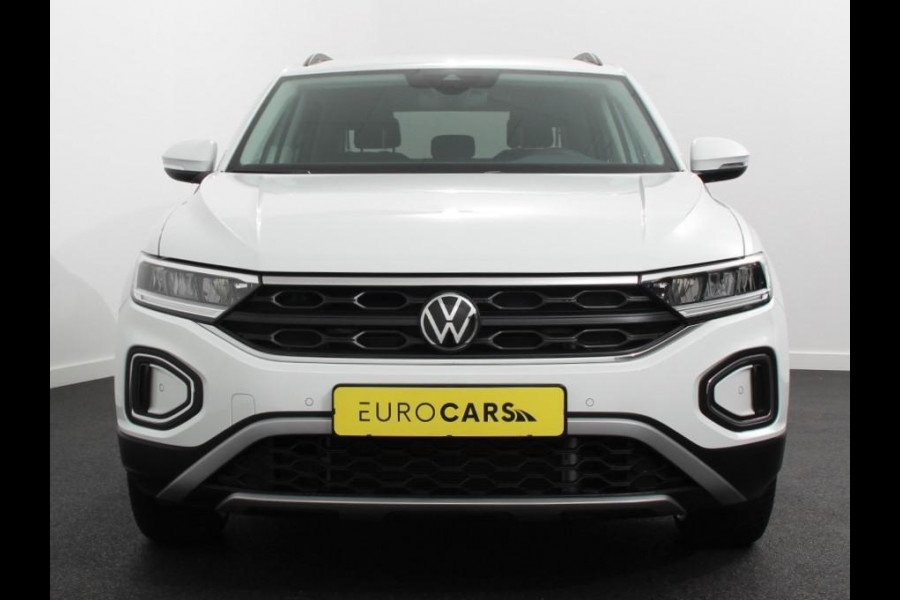 Volkswagen T-Roc 1.5 TSI 150pk DSG Life | Navigatie | Apple Carplay/Android Auto | Adaptive Cruise Control | Trekhaak | Parkeersensoren | Stoelverwarming | Ledverlichting | Getinte ramen | Climate Control |