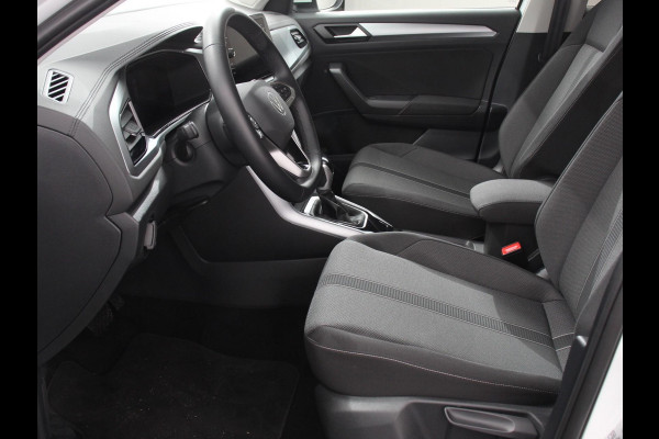 Volkswagen T-Roc 1.5 TSI 150pk DSG Life | Navigatie | Apple Carplay/Android Auto | Adaptive Cruise Control | Trekhaak | Parkeersensoren | Stoelverwarming | Ledverlichting | Getinte ramen | Climate Control |