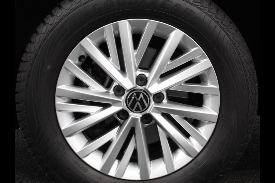 Volkswagen T-Roc 1.5 TSI 150pk DSG Life | Navigatie | Apple Carplay/Android Auto | Adaptive Cruise Control | Trekhaak | Parkeersensoren | Stoelverwarming | Ledverlichting | Getinte ramen | Climate Control |