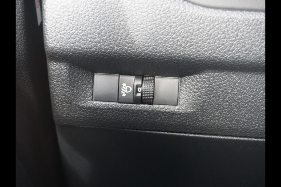 Opel Vivaro Electric L3 75 kWh | tot 8 jaar garantie | navigatie incl. Apple Carplay | airco | parkeersensoren | e-Call pakket | 3-zitplaatsen | rijklaarprijs