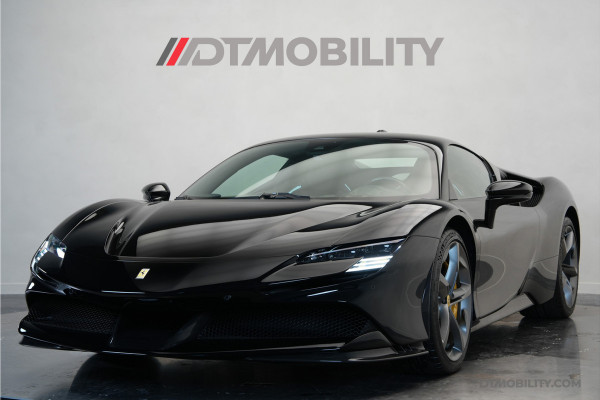 Ferrari SF90 Stradale 4.0 V8 | Assetto Fiorano | Daytona Racing seats |