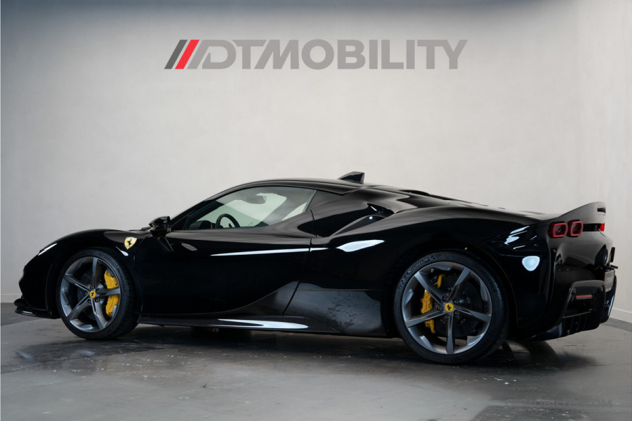 Ferrari SF90 Stradale 4.0 V8 | Assetto Fiorano | Daytona Racing seats |