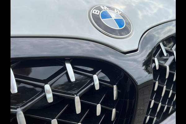 BMW 1-serie 118i Corporate High Executive 140PK / AUTOMAAT / 4-SEIZ. BANDEN / PDC / NAVI / CRUISE