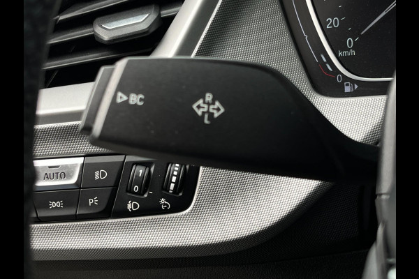 BMW 1-serie 118i Corporate High Executive 140PK / AUTOMAAT / 4-SEIZ. BANDEN / PDC / NAVI / CRUISE