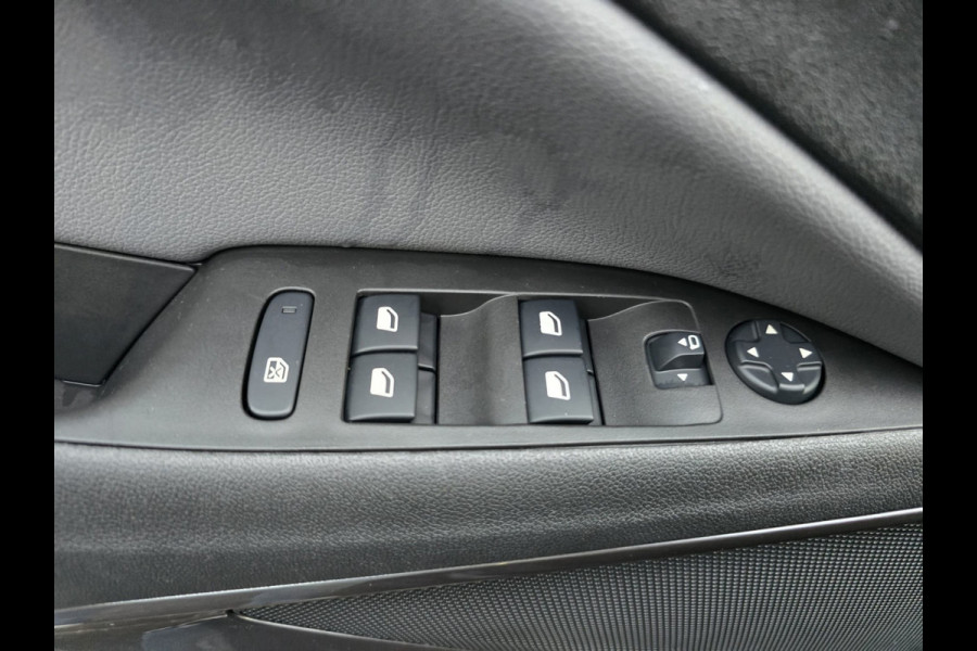 Opel Crossland X 1.2 Turbo Innovation | 1E EIGENAAR | 12MND GARANTIE | STOEL-STUURVERWARMING | NAVI | CAMERA