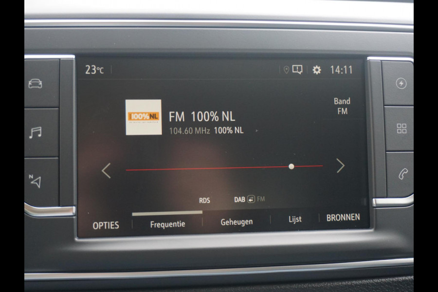 Opel Vivaro Electric L3 75 kWh | tot 8 jaar garantie | navigatie incl. Apple Carplay | airco | parkeersensoren | e-Call pakket | 3-zitplaatsen | rijklaarprijs