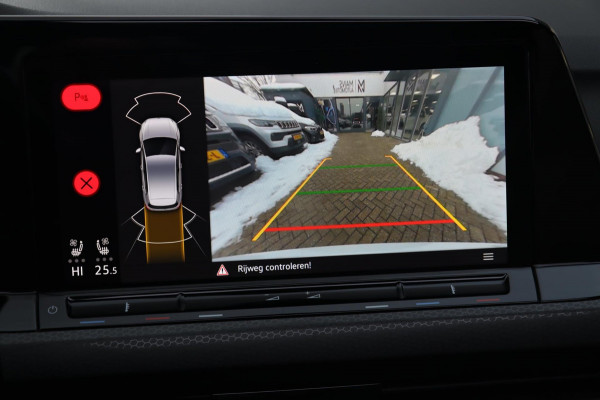 Volkswagen Golf 2.0 TSI GTI Clubsport / PANO / HK / MEMORY / KEYLESS / HUD / IQ / ACC