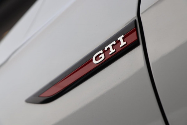 Volkswagen Golf 2.0 TSI GTI Clubsport / PANO / HK / MEMORY / KEYLESS / HUD / IQ / ACC