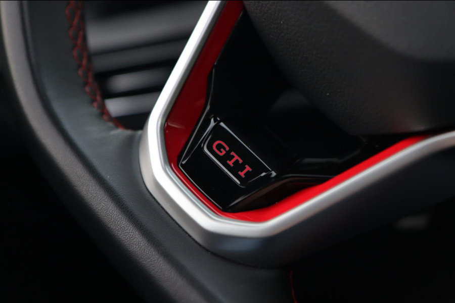 Volkswagen Golf 2.0 TSI GTI Clubsport / PANO / HK / MEMORY / KEYLESS / HUD / IQ / ACC