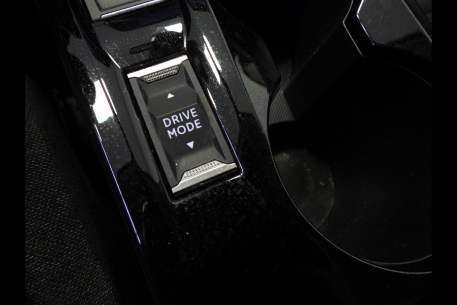 Peugeot e-208 EV Active Pack 50 kWh NAVI/CLIMA/CRUISE/PDC!
