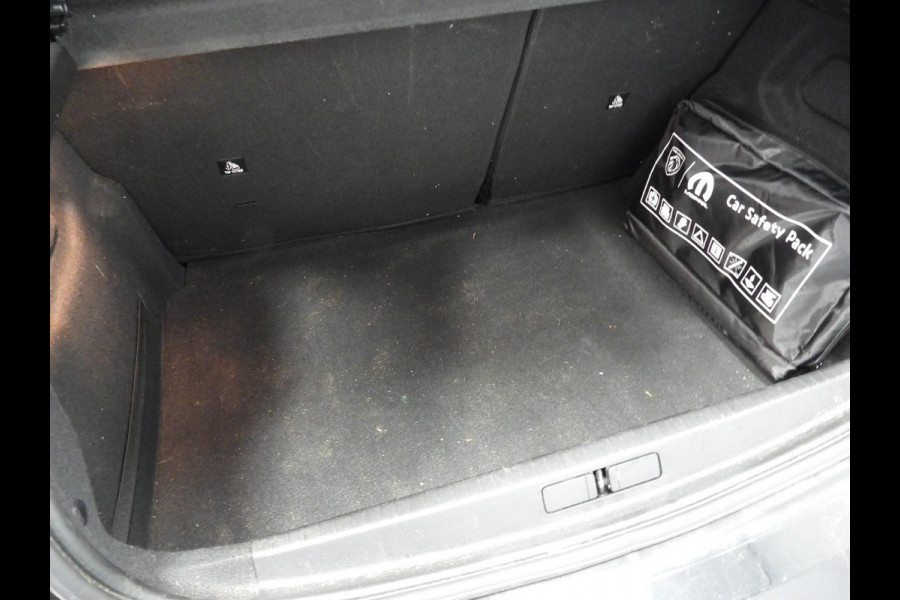 Peugeot e-208 EV Active Pack 50 kWh NAVI/CLIMA/CRUISE/PDC!