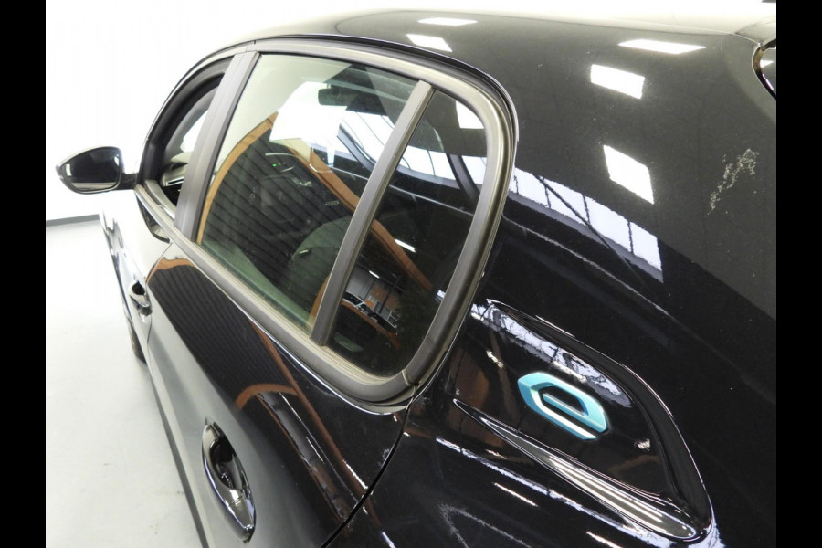 Peugeot e-208 EV Active Pack 50 kWh NAVI/CLIMA/CRUISE/PDC!