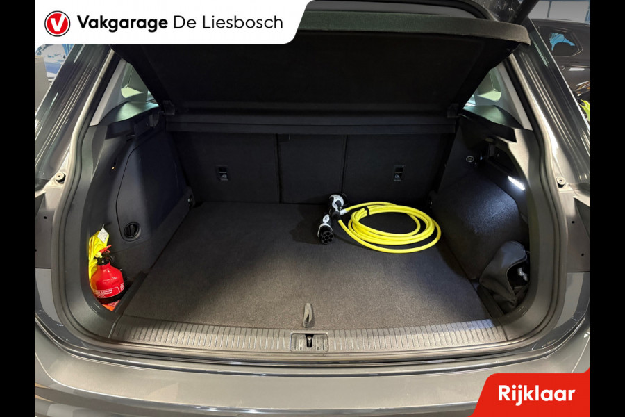 Volkswagen Tiguan 1.4 TSI eHybrid comfort Business / navi / camera / carplay / boeken