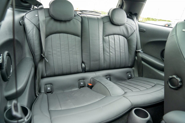 MINI Mini Electric Yours 33 kWh|Prijs rijklaar incl 12 mnd garantie|HUD Harman Kardon Leder Camera