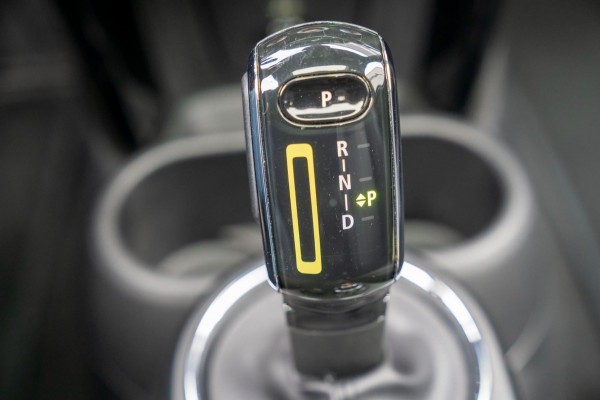 MINI Mini Electric Yours 33 kWh|Prijs rijklaar incl 12 mnd garantie|HUD Harman Kardon Leder Camera