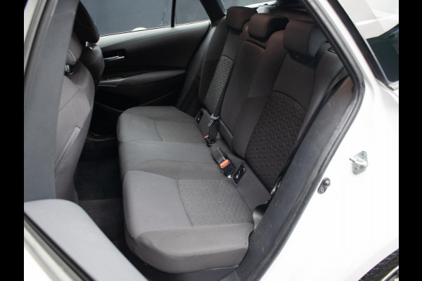 Toyota Corolla Touring Sports 1.8 Hybrid Active Sport (NAVI,CLIMATE,ADAPTIVE CRUISE,CAMERA,PDC,SPORTSTOELEN,LM VELGEN,NETTE STAAT)