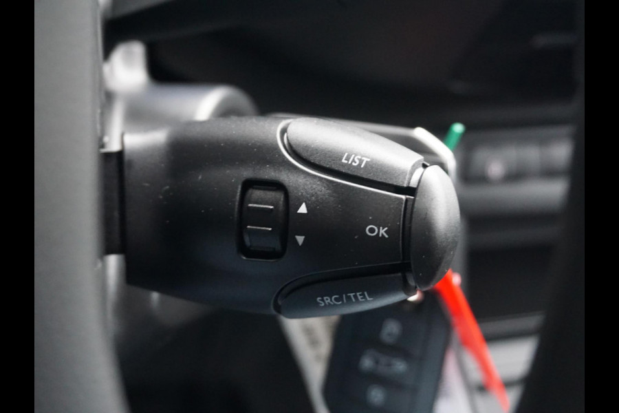 Opel Vivaro Electric L3 75 kWh | tot 8 jaar garantie | navigatie incl. Apple Carplay | airco | parkeersensoren | e-Call pakket | Comfort stoelen | rijklaarprijs |