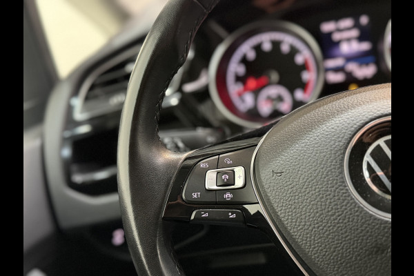 Volkswagen Touran 7p 1.5 TSI 150pk DSG Highline | ACC | Full Led