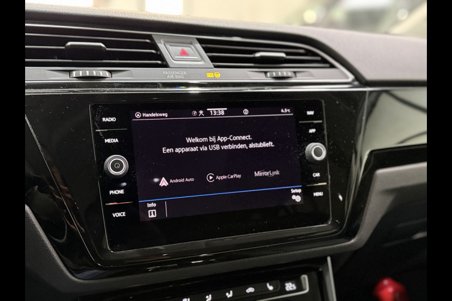 Volkswagen Touran 7p 1.5 TSI 150pk DSG Highline | ACC | Full Led