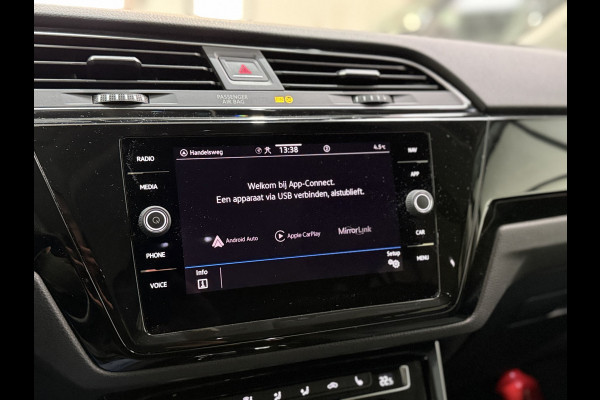 Volkswagen Touran 7p 1.5 TSI 150pk DSG Highline | ACC | Full Led