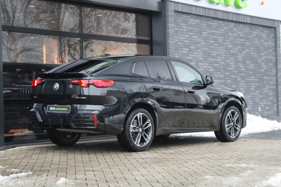 BMW X2 sDrive20i | BTW | M-SPORT | 360 CAMERA | HUD | KEYLESS | SPORTSTOELEN |