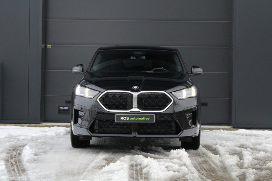 BMW X2 sDrive20i | BTW | M-SPORT | 360 CAMERA | HUD | KEYLESS | SPORTSTOELEN |