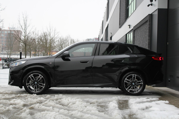 BMW X2 sDrive20i | BTW | M-SPORT | 360 CAMERA | HUD | KEYLESS | SPORTSTOELEN |