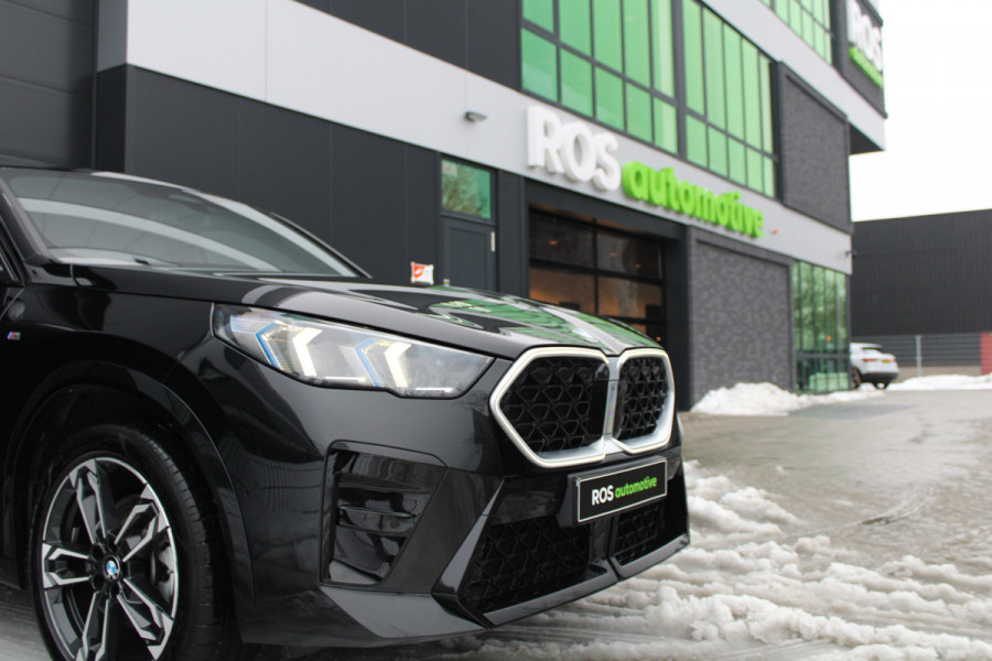 BMW X2 sDrive20i | BTW | M-SPORT | 360 CAMERA | HUD | KEYLESS | SPORTSTOELEN |