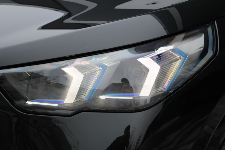 BMW X2 sDrive20i | BTW | M-SPORT | 360 CAMERA | HUD | KEYLESS | SPORTSTOELEN |