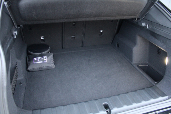 BMW X2 sDrive20i | BTW | M-SPORT | 360 CAMERA | HUD | KEYLESS | SPORTSTOELEN |