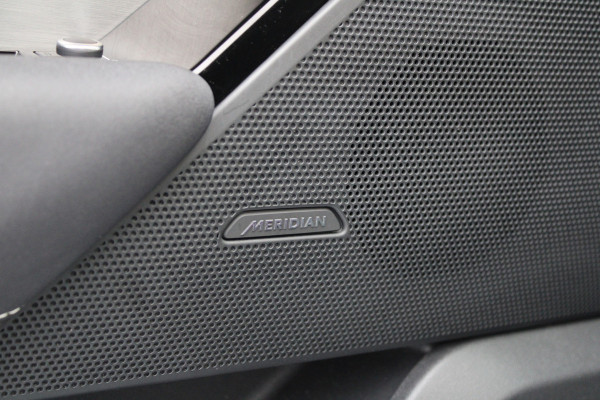 Land Rover Range Rover Velar 2.0 P400e R-Dynamic S | BTW | PANO | MERIDIAN | 360 | HUD | STUURVERW |