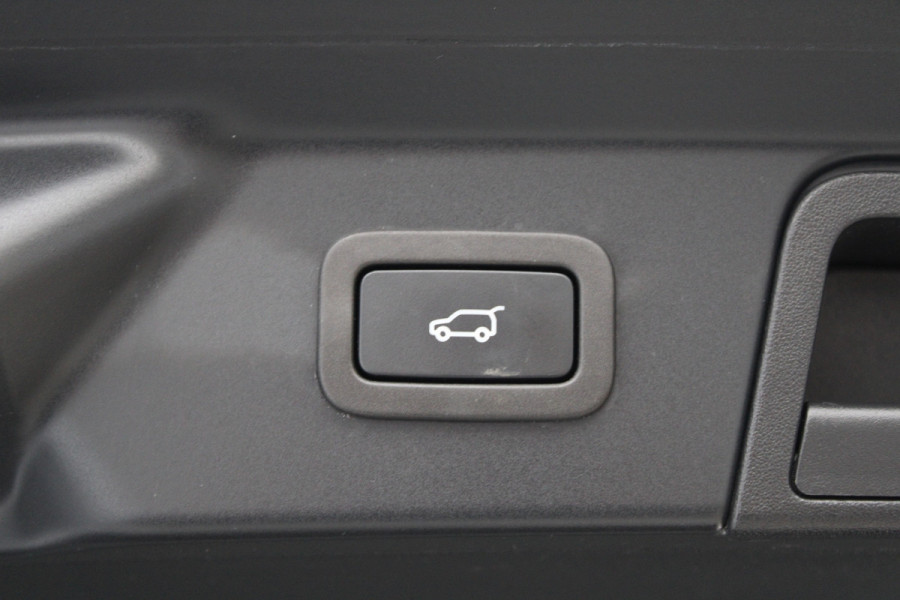 Land Rover Range Rover Velar 2.0 P400e R-Dynamic S | BTW | PANO | MERIDIAN | 360 | HUD | STUURVERW |