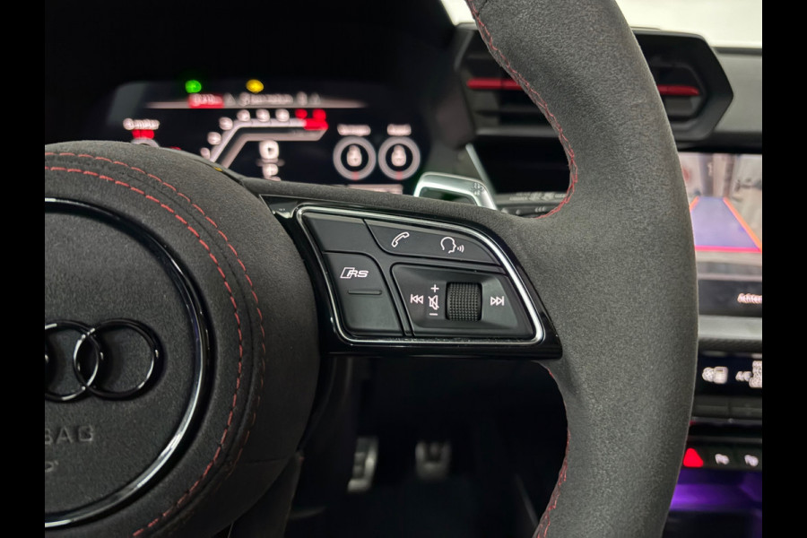 Audi A3 Sportback 2.5 TFSI RS 3 quattro Performance*Memory*Massage*Pano*B&O