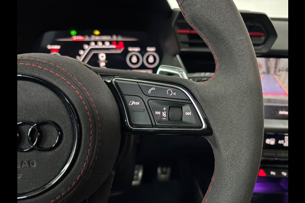 Audi A3 Sportback 2.5 TFSI RS 3 quattro Performance*Memory*Massage*Pano*B&O