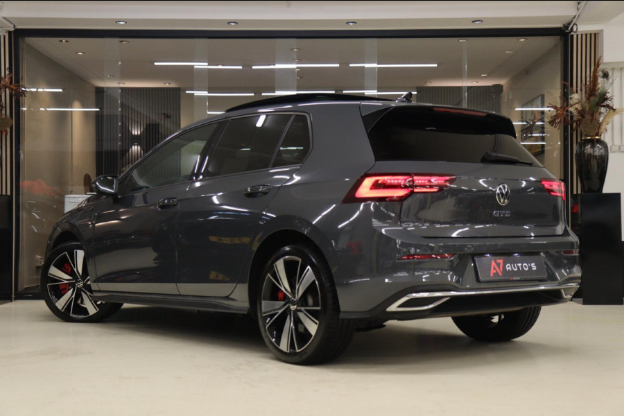 Volkswagen Golf 1.4 eHybrid GTE / PANO/HUD/IQLIGHT/MEM/CARPLAY/VOL
