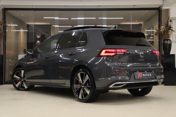 Volkswagen Golf 1.4 eHybrid GTE / PANO/HUD/IQLIGHT/MEM/CARPLAY/VOL