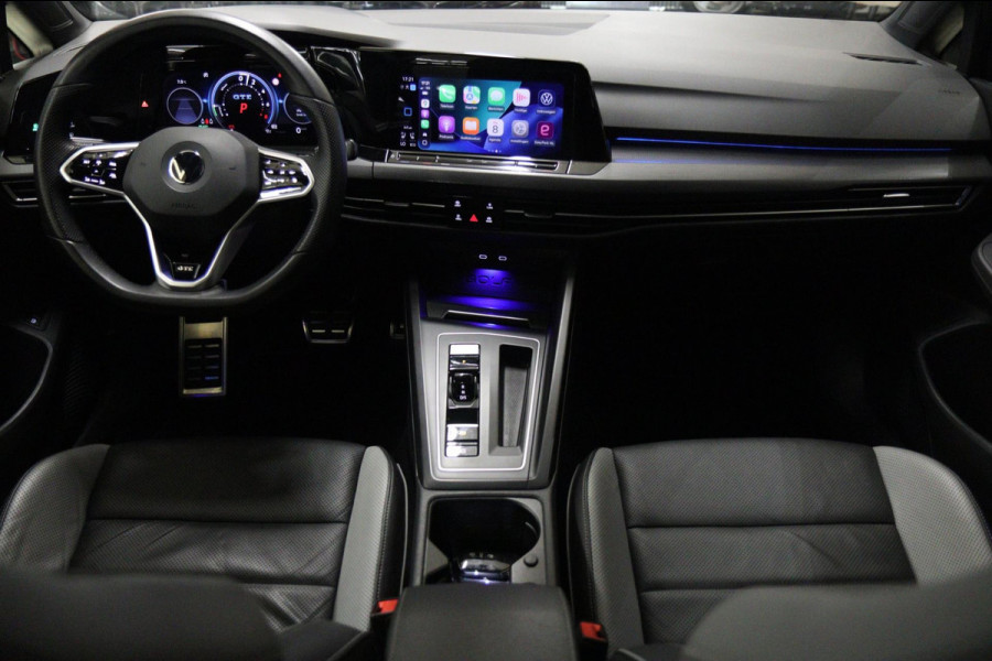 Volkswagen Golf 1.4 eHybrid GTE / PANO/HUD/IQLIGHT/MEM/CARPLAY/VOL