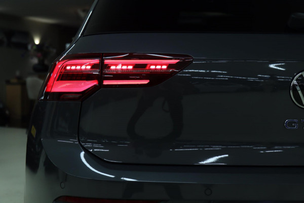 Volkswagen Golf 1.4 eHybrid GTE / PANO/HUD/IQLIGHT/MEM/CARPLAY/VOL